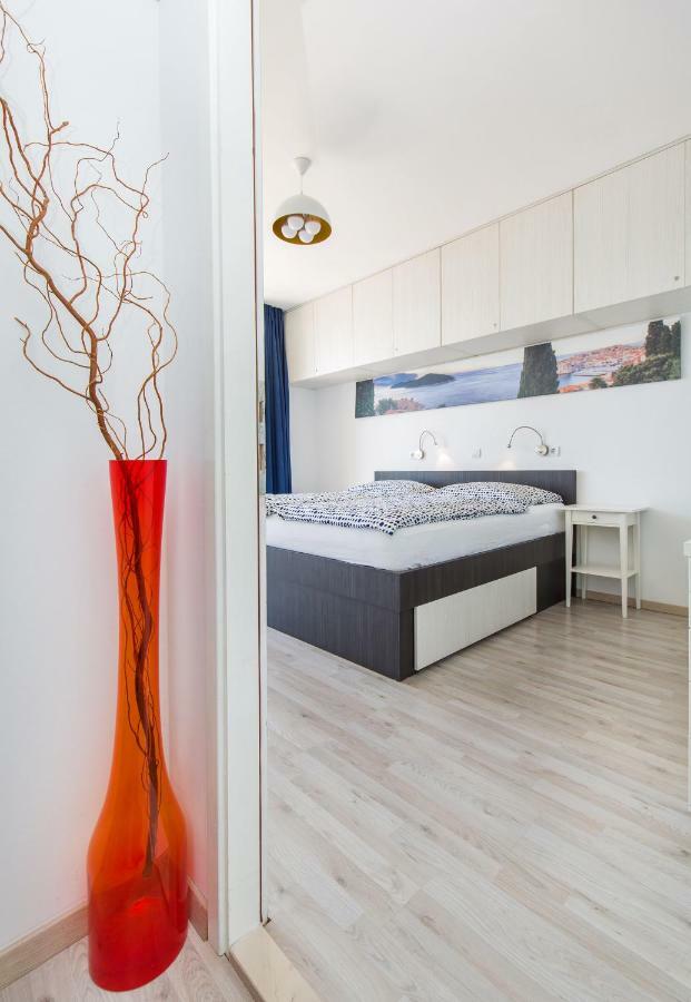 Astelas Guest house