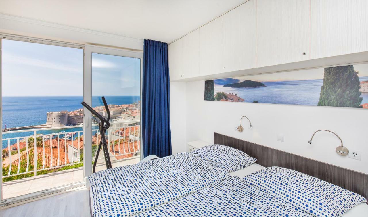 Astelas Dubrovnik